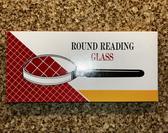 Magnifying glass - loupe