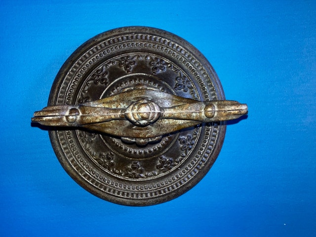 Antique Cast Iron Stove Top Finial - photo 2