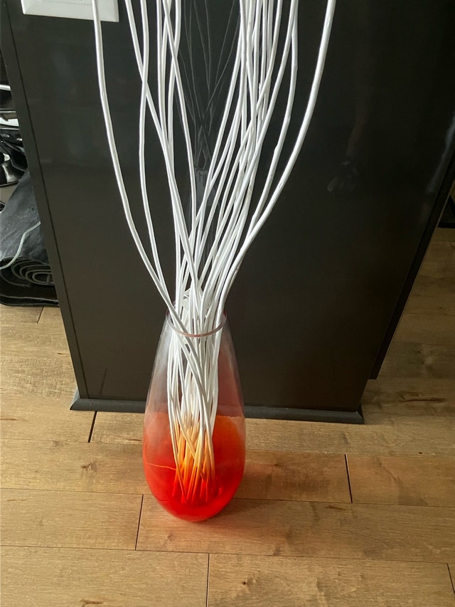 Glass vase with reeds - photo 2