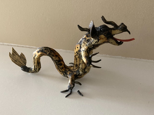 Acrylic Dragon sculpture from Malaysia or Thailand - photo 3