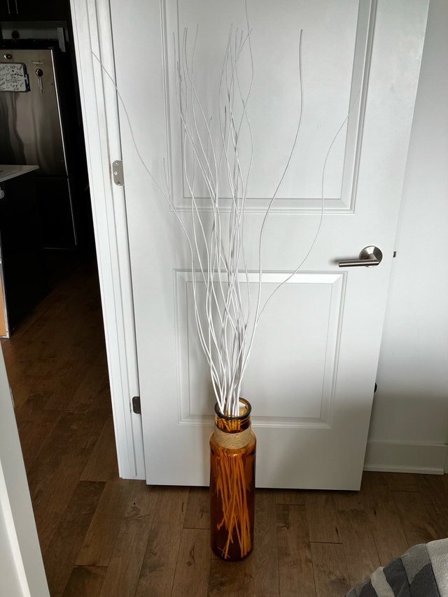 Glass vase with reeds - photo 2