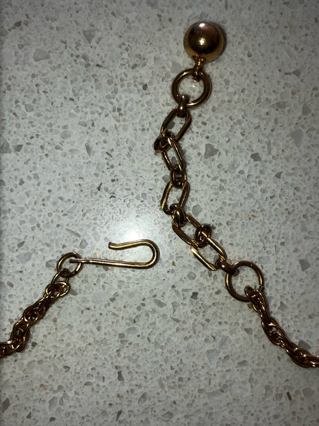 Vintage Bowtie costume jewelry - photo 4
