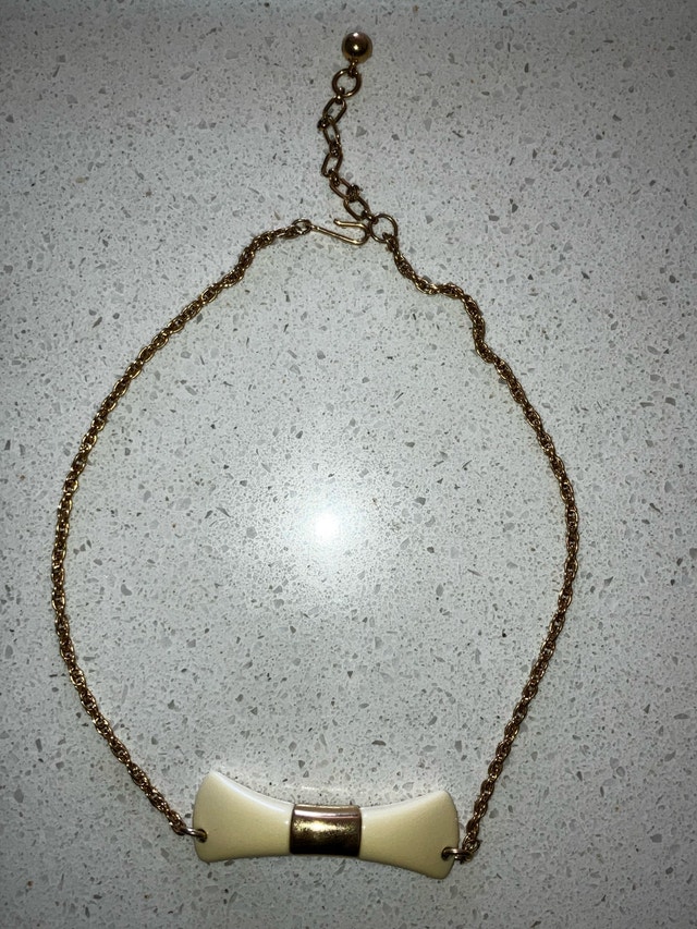 Vintage Bowtie costume jewelry - photo 5