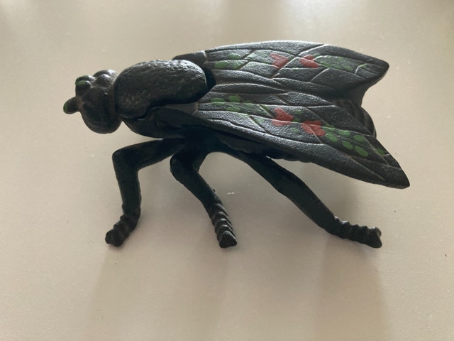 Rare Vintage Cast Iron Painted Fly Ashtray - photo 2