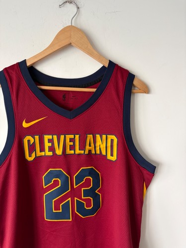 Nike Cleveland Cavaliers LeBron James Jersey Size L - photo 3