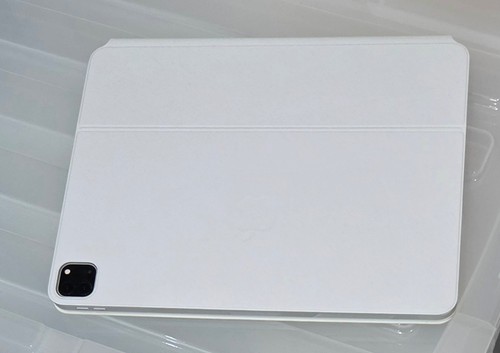 Apple iPad Pro 12.9-inch 5th Gen 512GB WiFi Bundle - photo 2