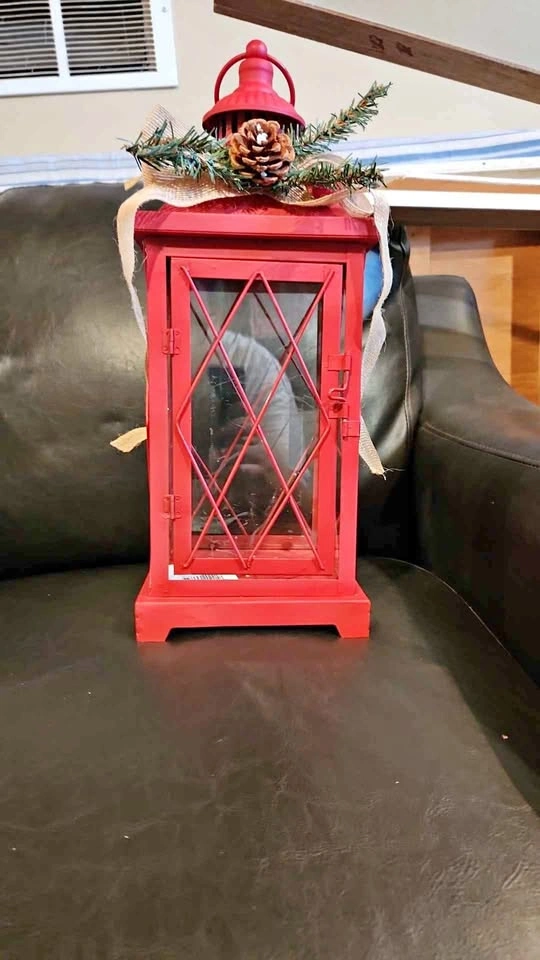 Red Christmas Holiday Lantern