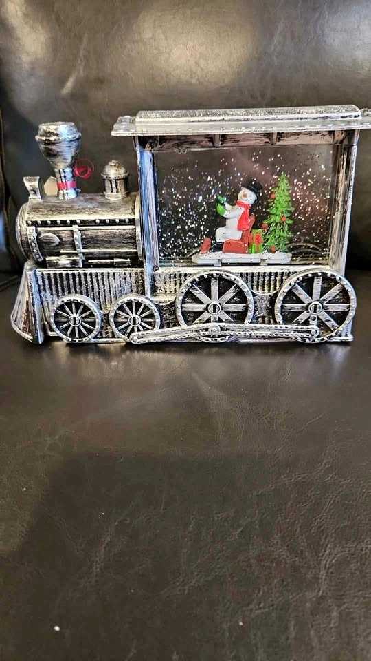 Lighted Christmas Snowman Train Snow Globe