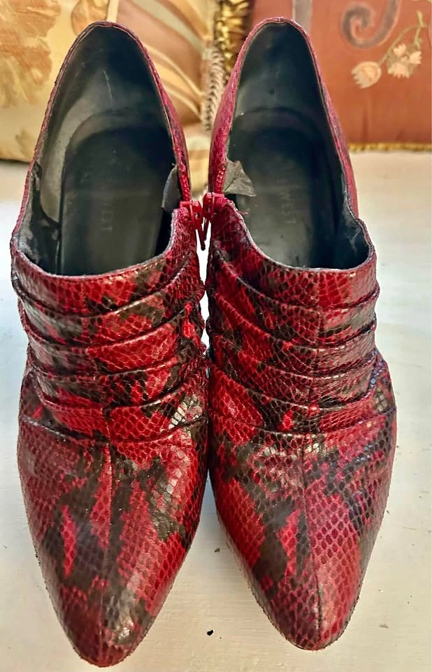 NINE WEST RED SNAKESKIN BOOTIES