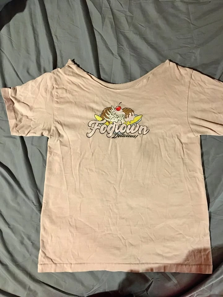 Off the shoulder tee