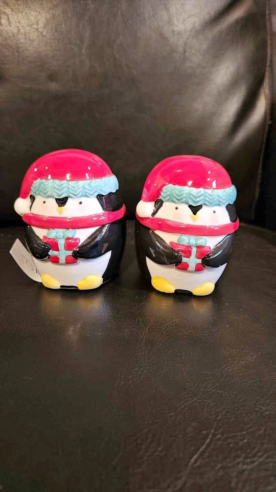 Holiday Penguin Salt and Pepper Shakers