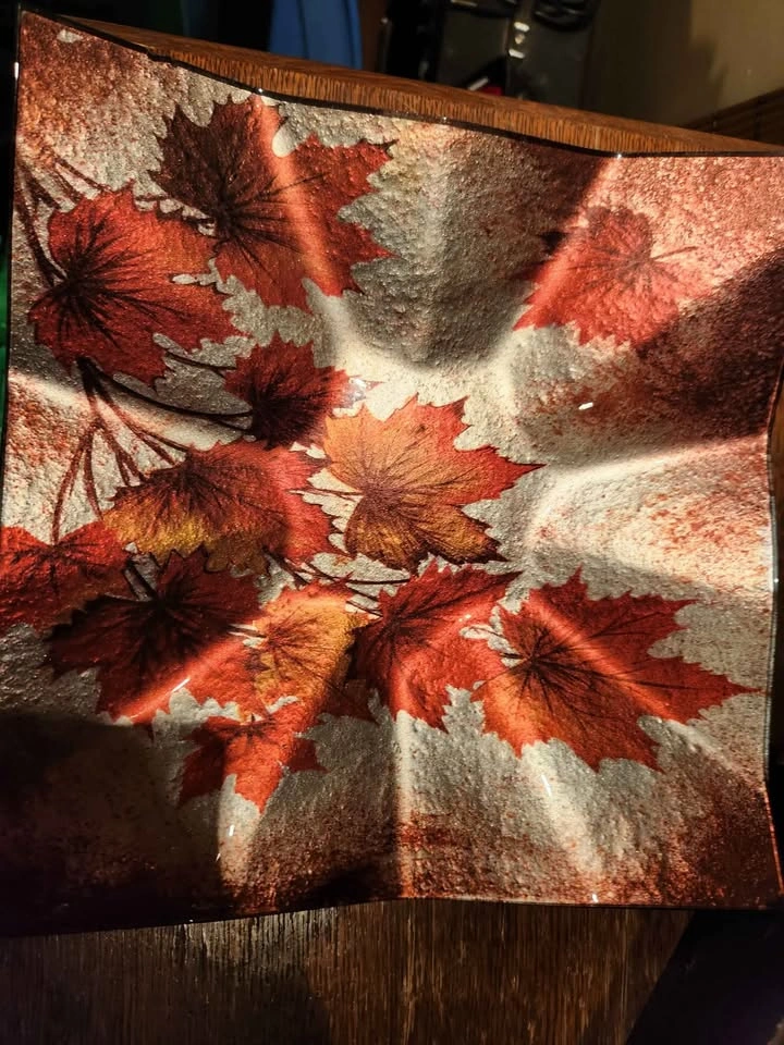 Square Glass Maple Leaf Decorative Bowl - photo 2