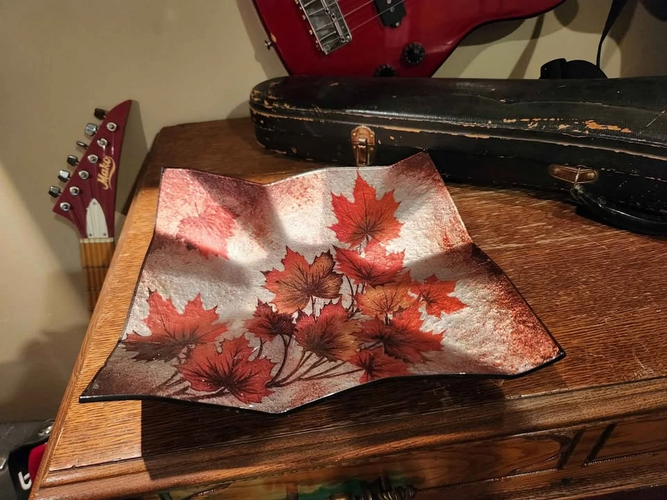 Square Glass Maple Leaf Decorative Bowl - photo 4