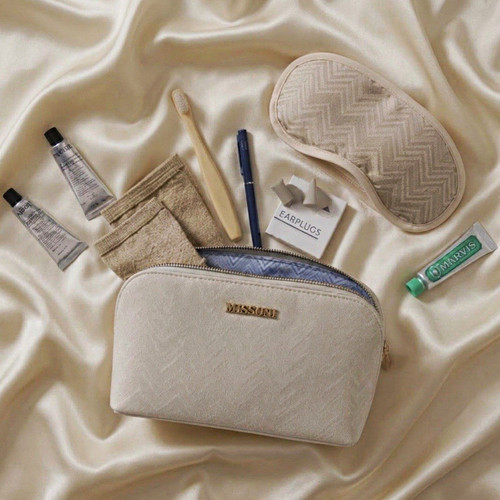 NEW Delta One Missoni Amenity Kit Cream Pouch