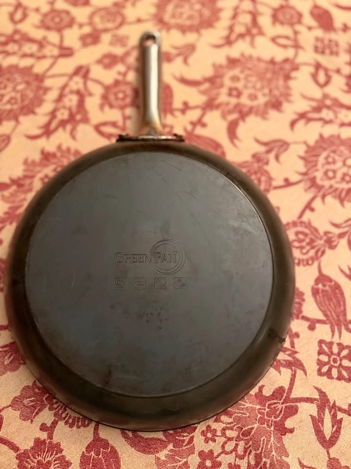 GreenPan Ceramic Non-Stick Frying Pan – 10” – $15 - photo 3
