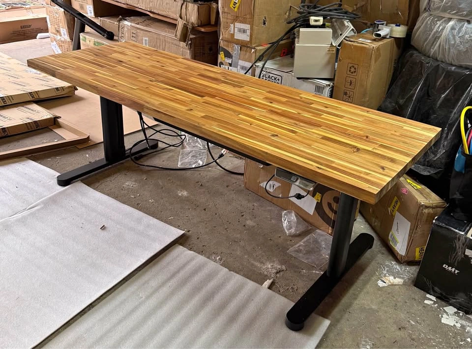 72”x25.5” Dual Motor ErgoAV Electric Standing Desk