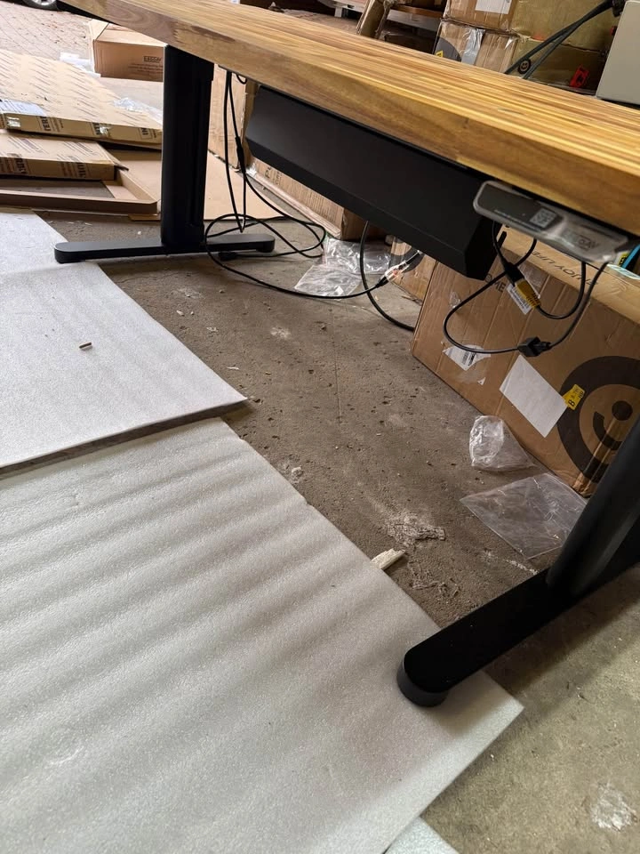 72”x25.5” Dual Motor ErgoAV Electric Standing Desk - photo 3