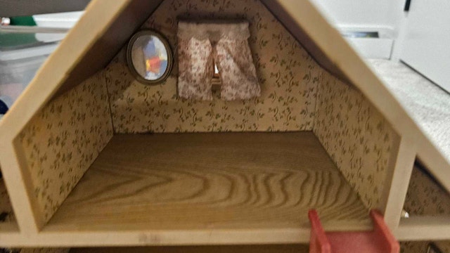 Sylvanian Families Deluxe Family House - photo 3