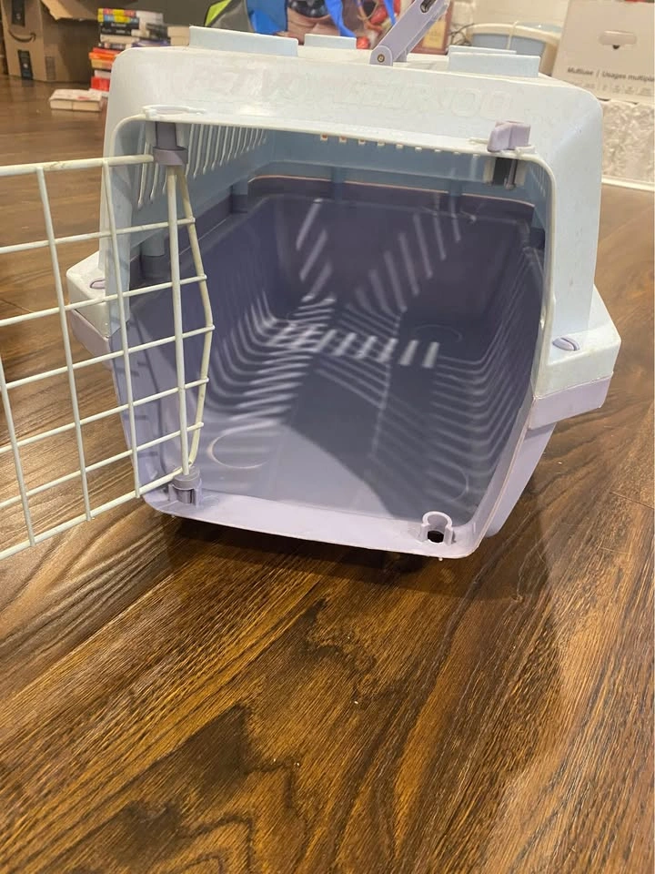 Small Pet Carrier (Hard Sides) - photo 5