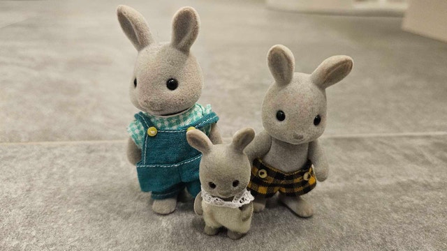 Sylvanian Families Grey Rabbit Family