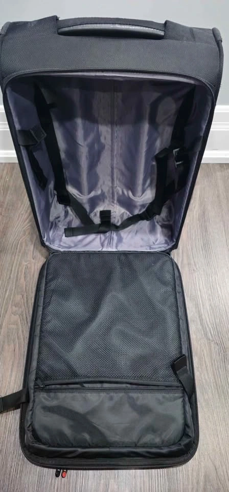 Lenovo ThinkPad Professional Roller Case Carryon - photo 4