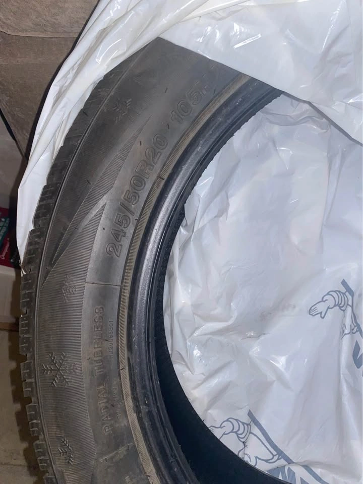 Winter Tires x4 - 245/50R20 - photo 4