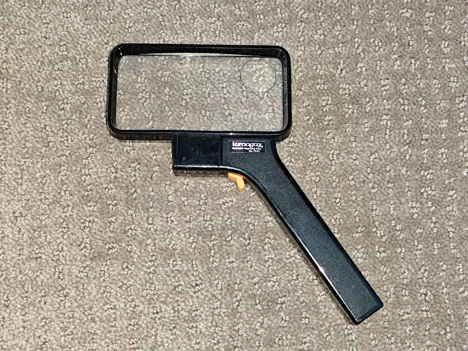 Rectangular Magnifier - Lumagny Magnifying Glass
