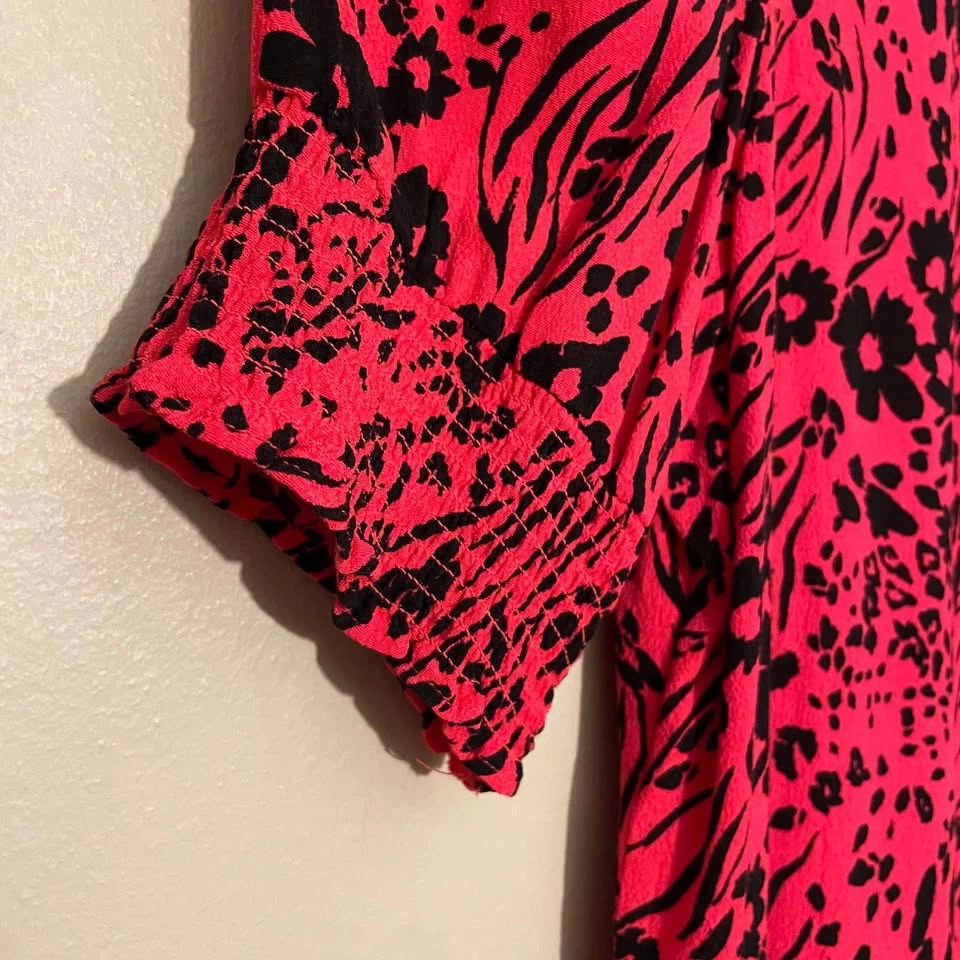 Marks & Spencer Pink & Black Floral Blouse w Ruffled Trim Size 1 - photo 5