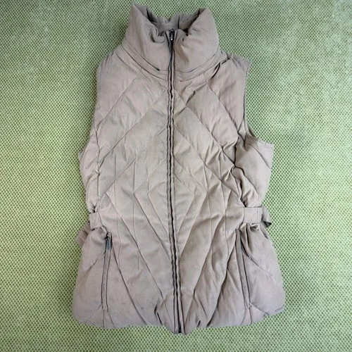 RW&CO Womens M Taupe Quilted Down Puffer Vest Faux Fur Hood - photo 3