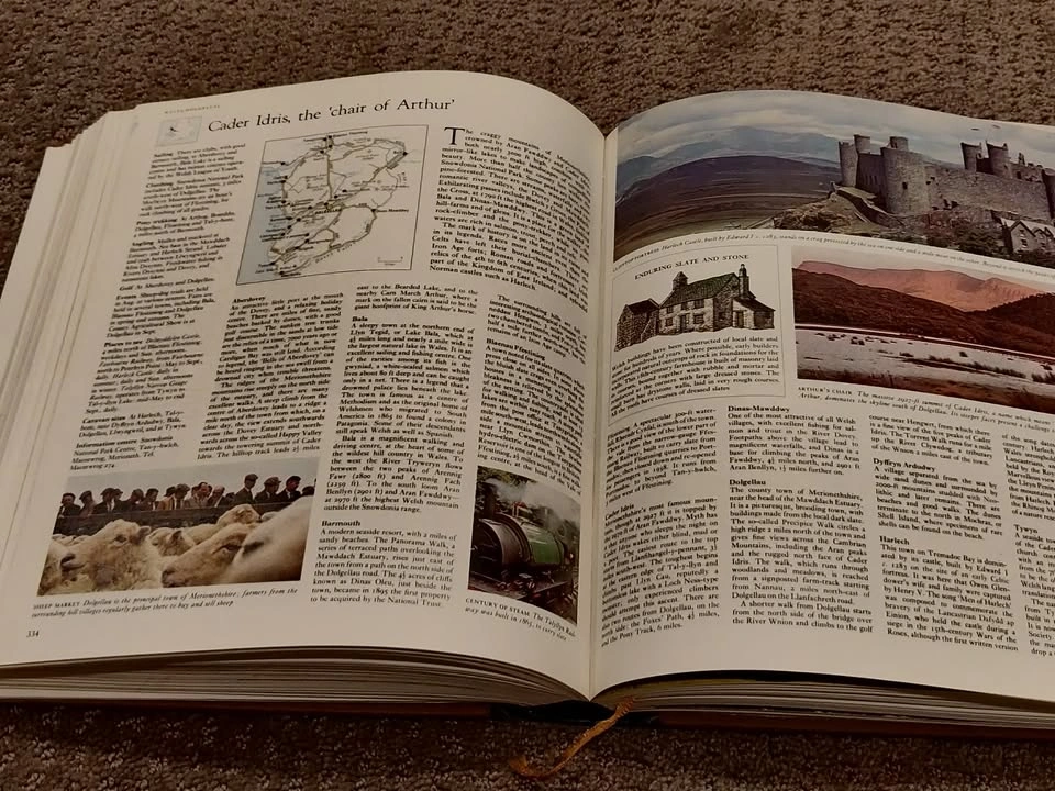Illustrated Guide to Britain - 1971 Drive Publications - photo 5