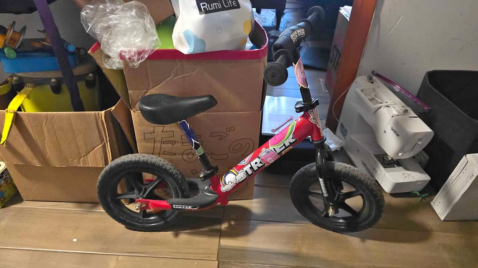 Strider balance bike for kids