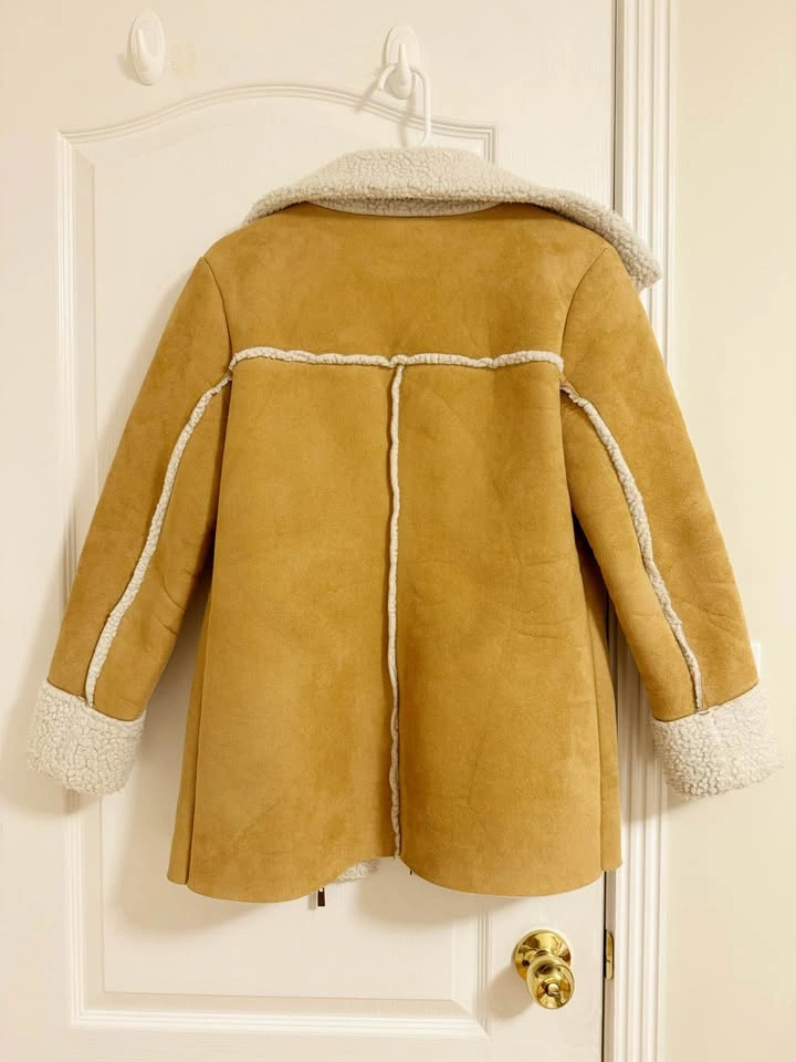 Sherpa Coat - Size Medium - photo 3
