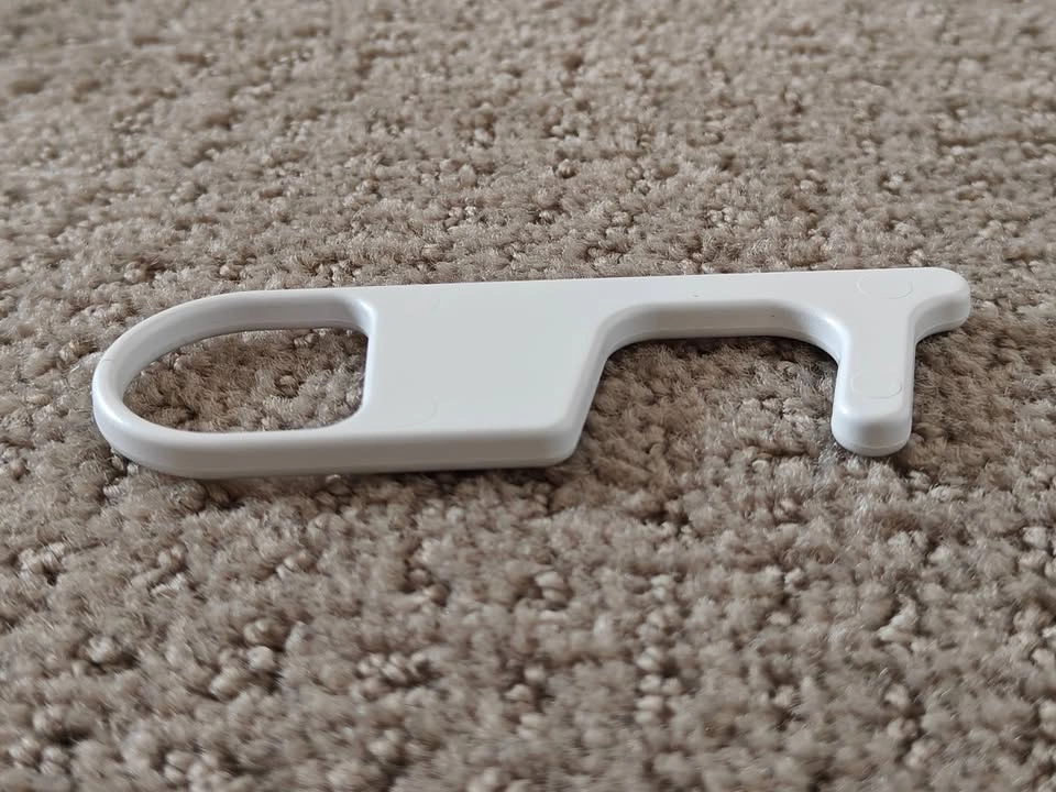 No Touch Door Opener Tool / No Contact Keychain - Plastic - photo 2