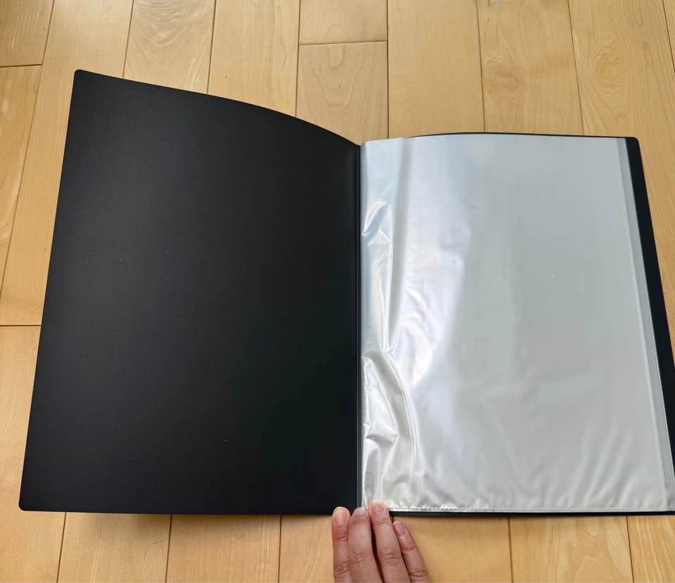 BRAND NEW Clear Pocket Booklet (20 Sheets) - photo 2