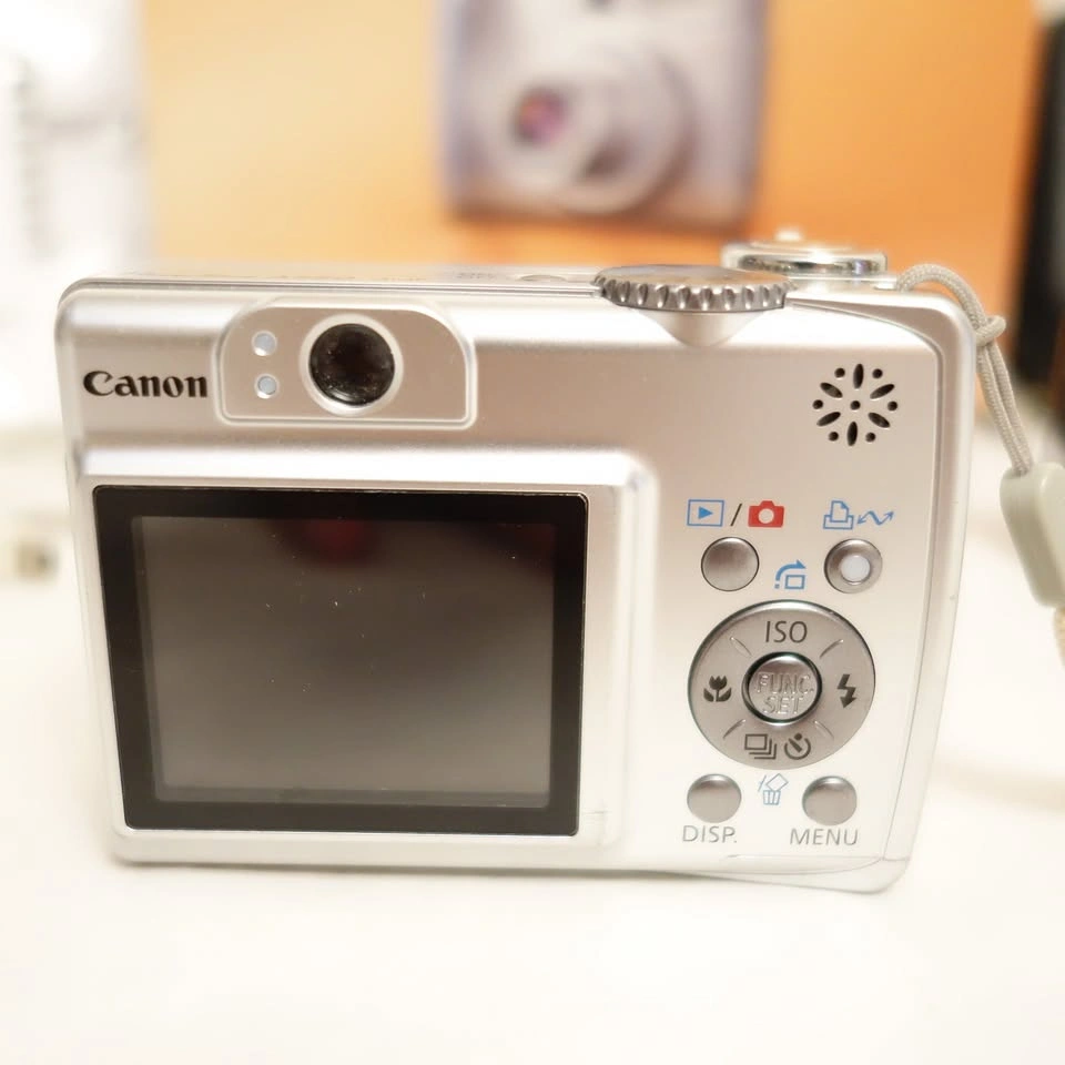 Near Mint Canon PowerShot A550 7.1MP 4X Optical Digital Camera B - photo 3