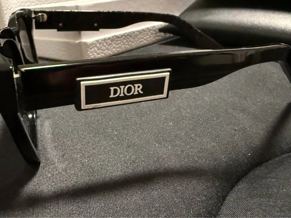 Dior Sunglasses - photo 2