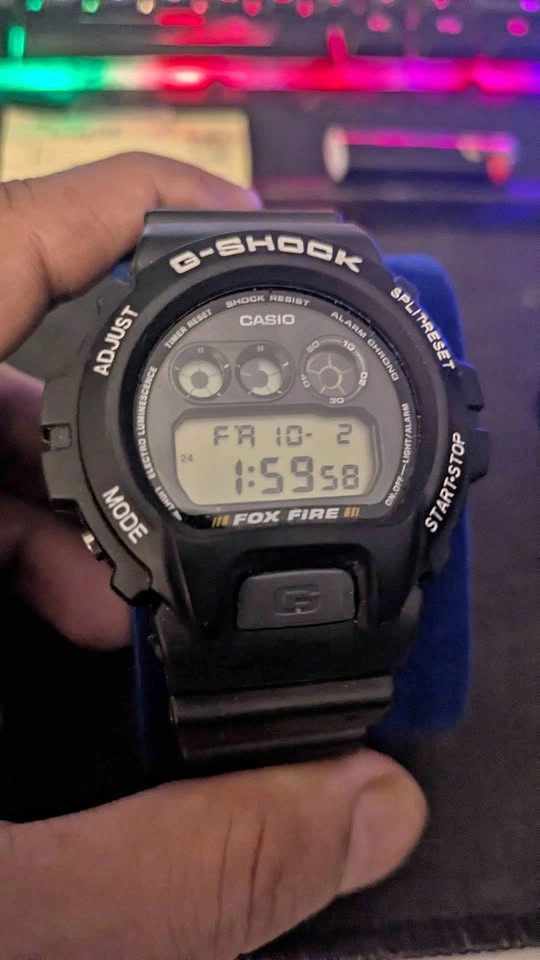 Casio G-Shock DW-6900 Fox Fire Japan Edition Vintage 1990s