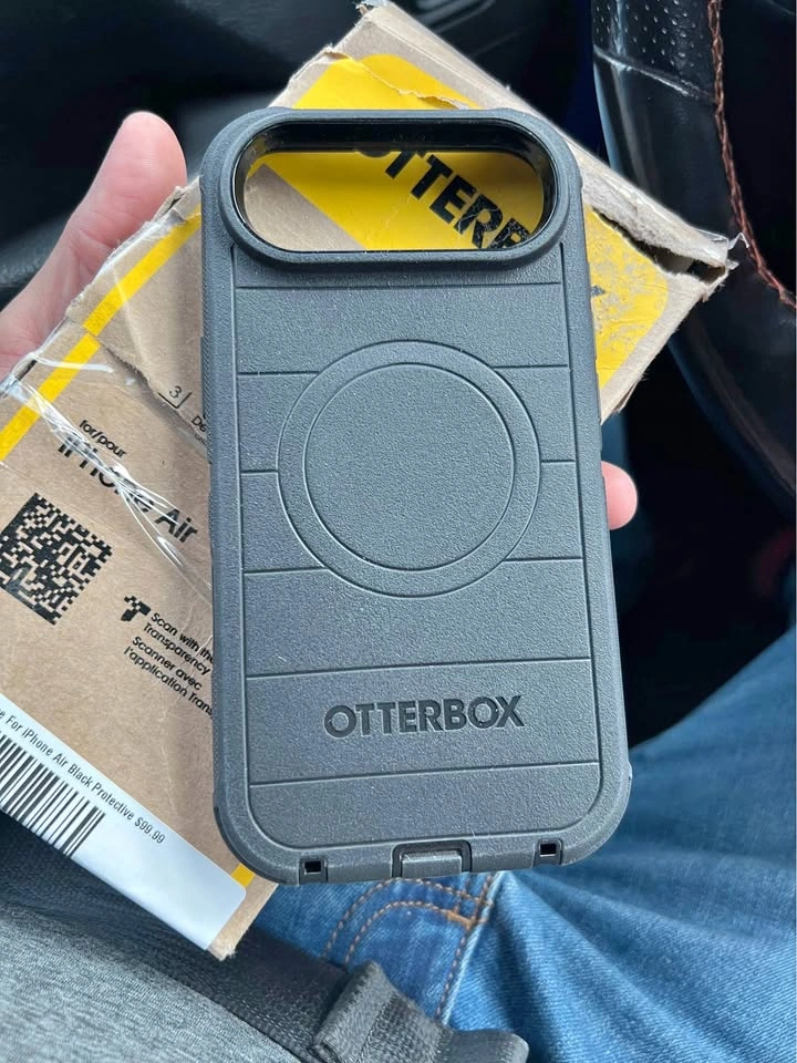 Otterbox Defender Pro with MagSafe for iPhone 17 Air