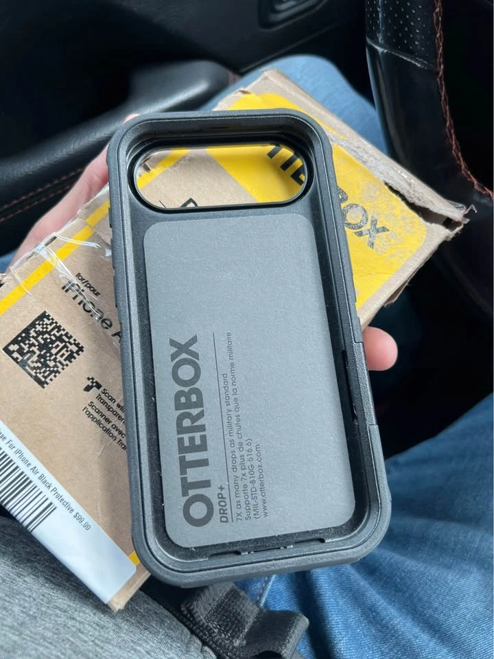 Otterbox Defender Pro with MagSafe for iPhone 17 Air - photo 2