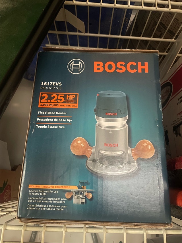 Bosch 1617EVS Fixed-Base Router and Ryobi Router Table - photo 2