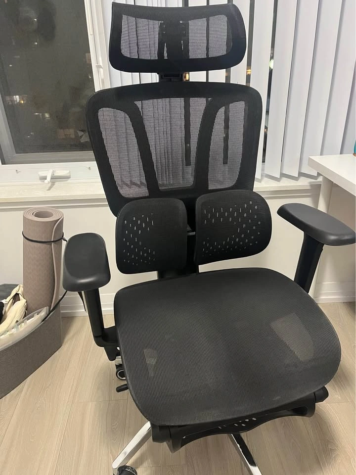 Ergonomic Mesh Office Chair with Headrest and Footrest - photo 2