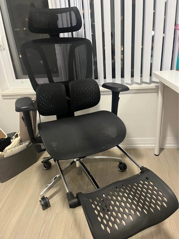 Ergonomic Mesh Office Chair with Headrest and Footrest - photo 3