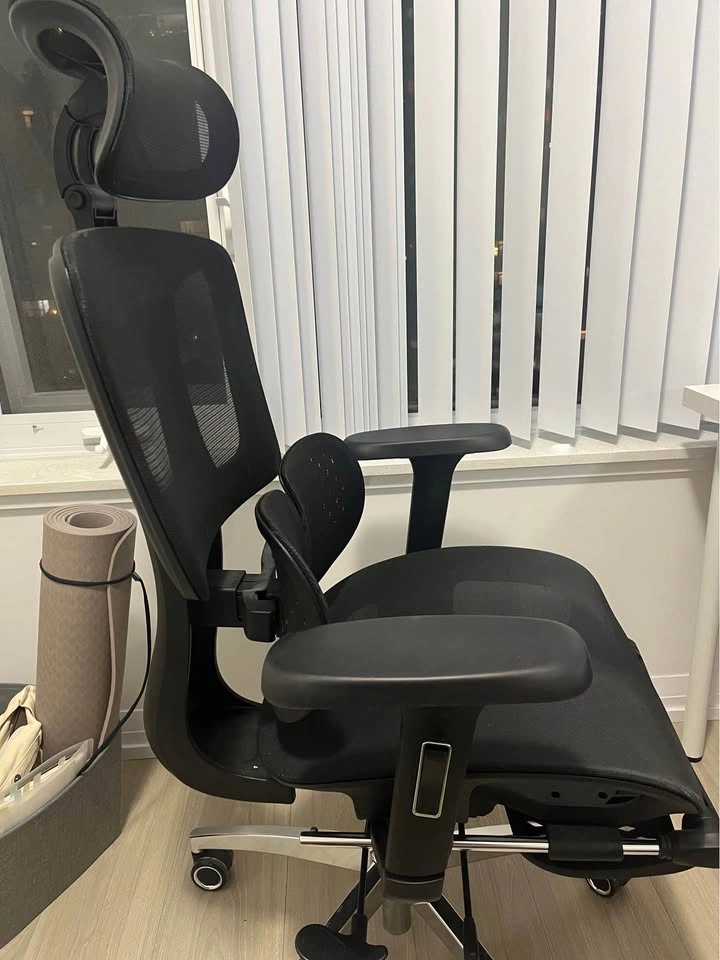 Ergonomic Mesh Office Chair with Headrest and Footrest - photo 4