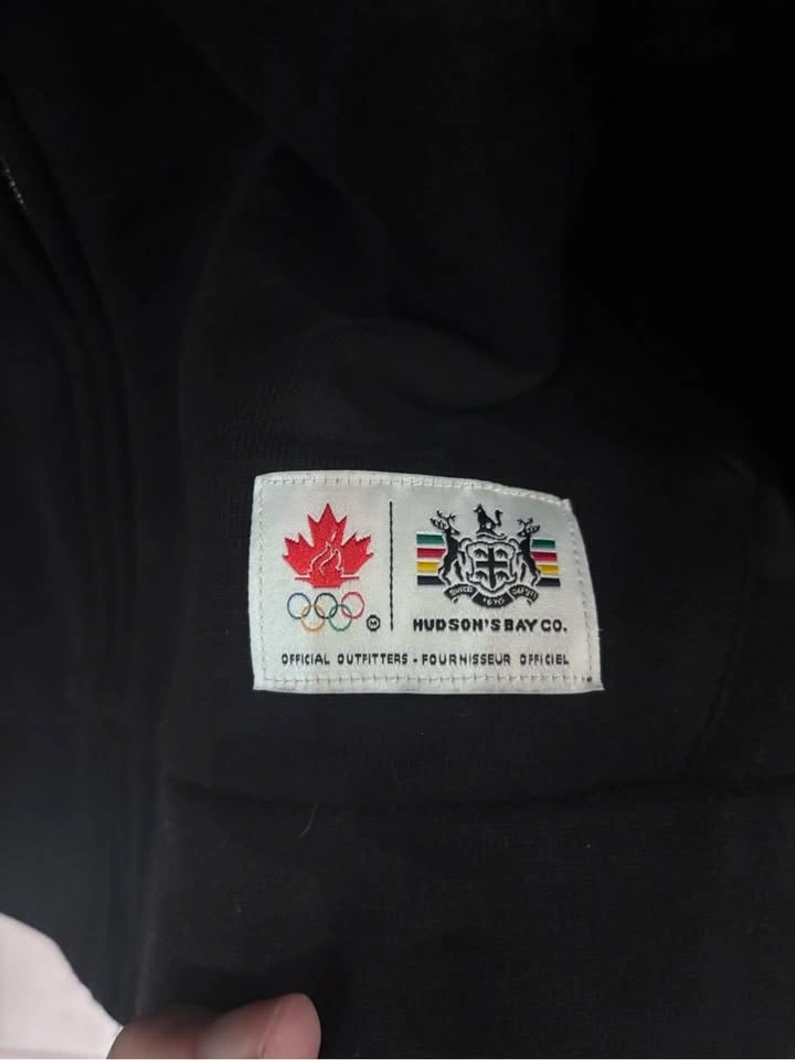 Team Canada Olympic Hudson’s Bay Track Jacket Men’s Large - photo 5