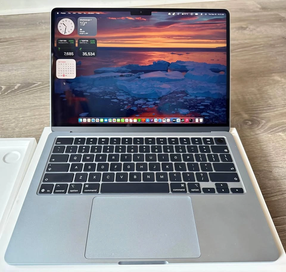MacBook Air 13-inch (M5, 2026) – Sky Blue