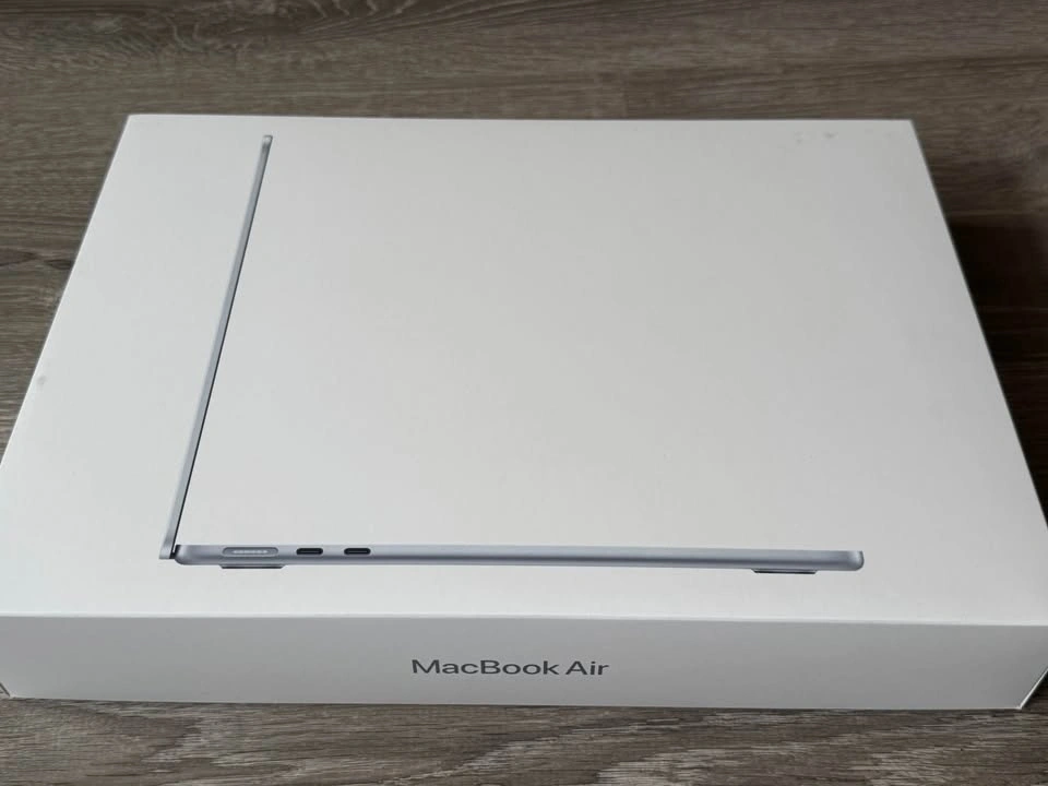 MacBook Air 13-inch (M5, 2026) – Sky Blue - photo 4