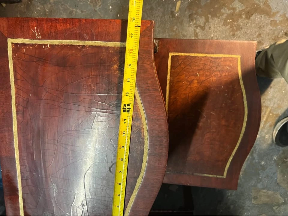 Pair of Vintage Mahogany Step-Up End Tables with Tops - photo 4
