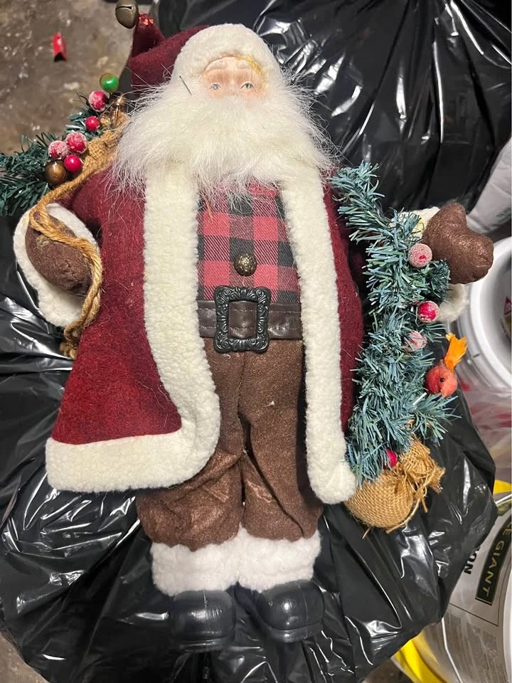 16-Inch Rustic Woodland Santa Claus Figurine