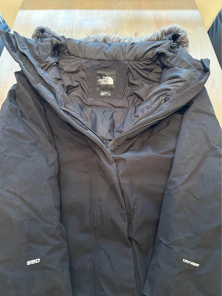 North Face Winter Parka - photo 2
