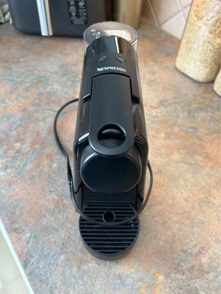 Nespresso pod dispenser - photo 2